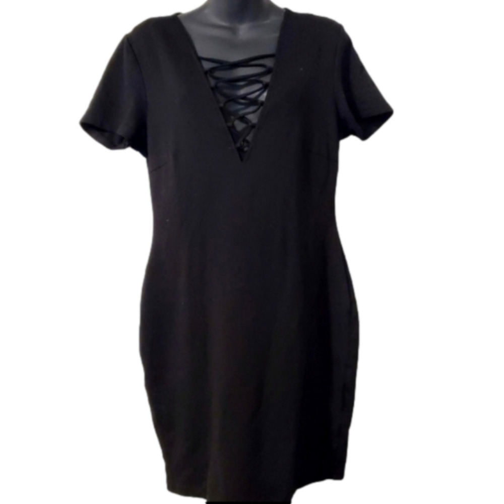 FOREVER 21 - Mini Dress with Laced Vneck - Sz 0x - Picture 1 of 4